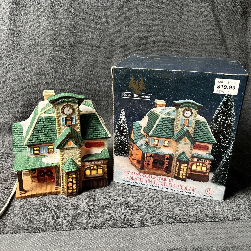 Dickens Collectables Porcelain Train Station Christmas Hand Painted Light Up